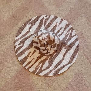 Gymboree summer hat size 8